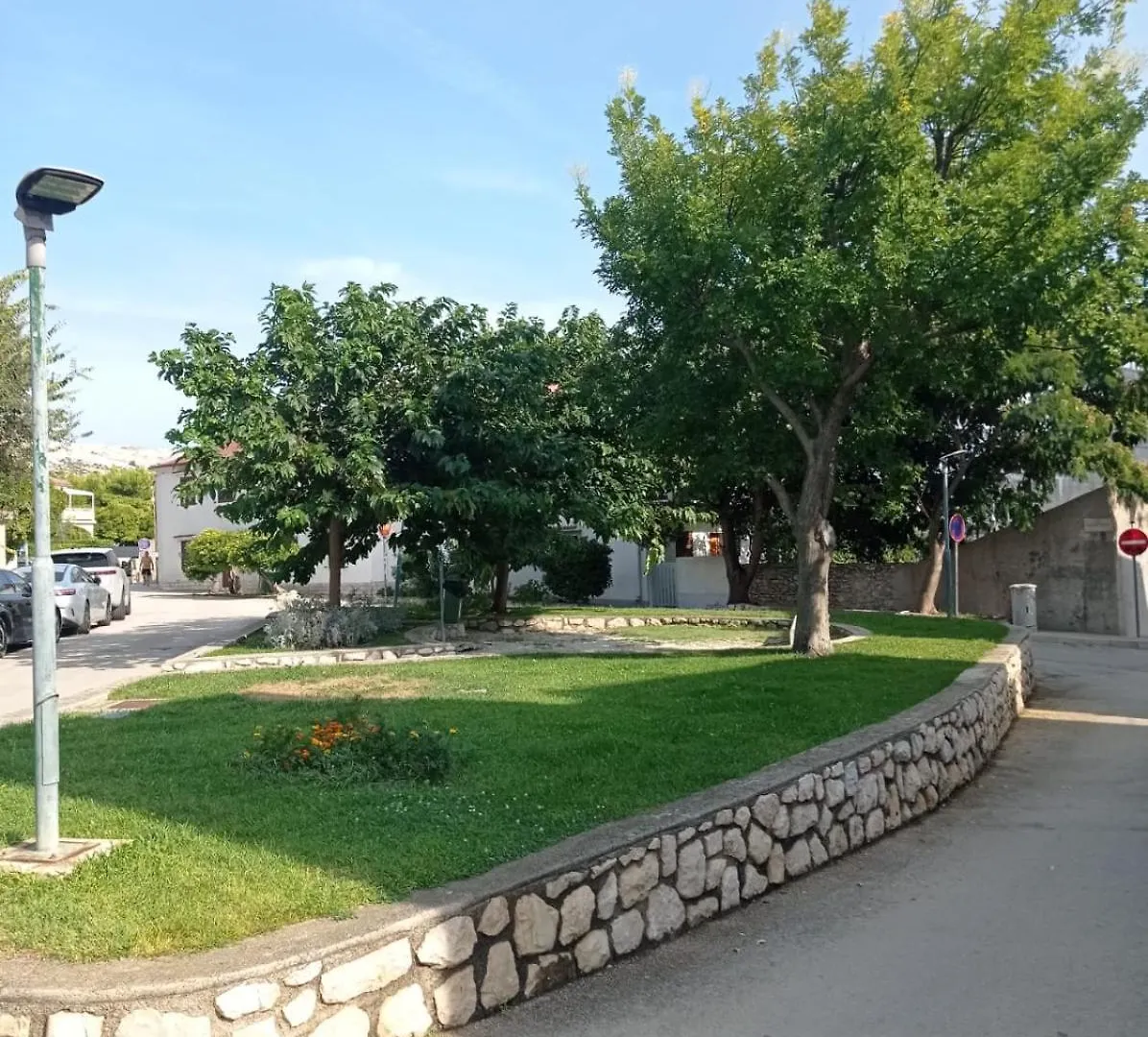 Apartment Ferienwohnung House Festini Madona Pag Town